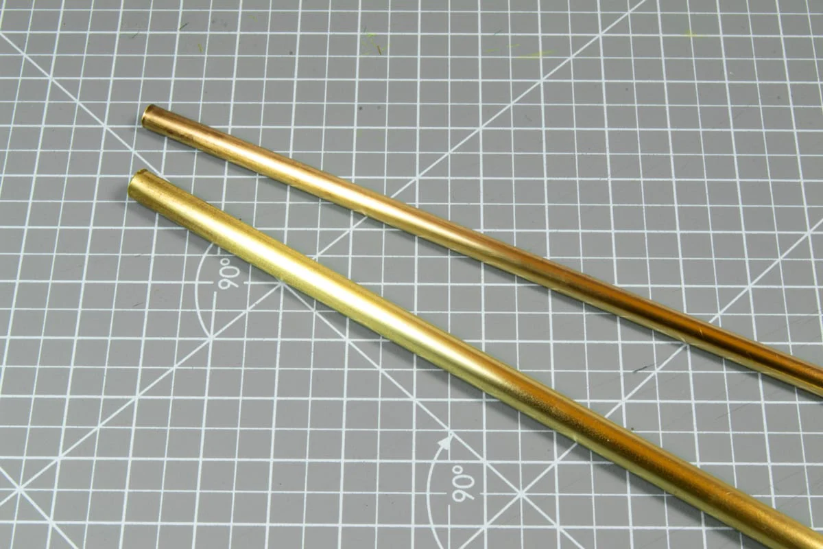 AK Interactive Brass Pipe 2-Piece Set 0.2mm Diameter - Image 2