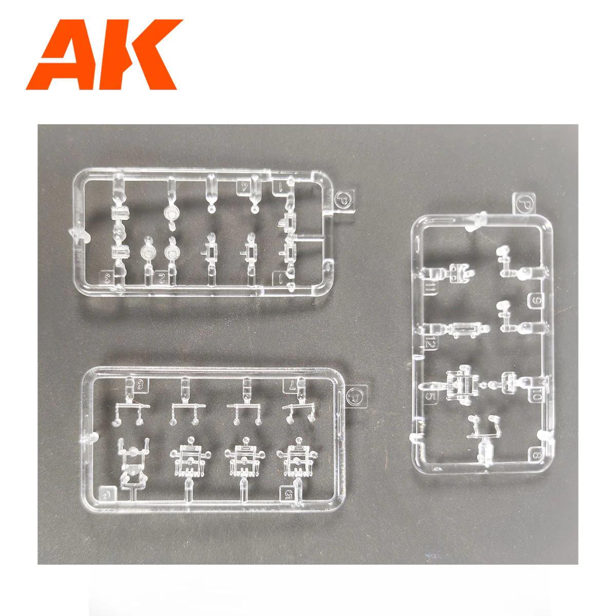 AK Interactive Pz.Kpfw.Iv Ausf.D Afrika Korps + DAK Panzerfahrer 1/35 Scale Model Kit - Image 16