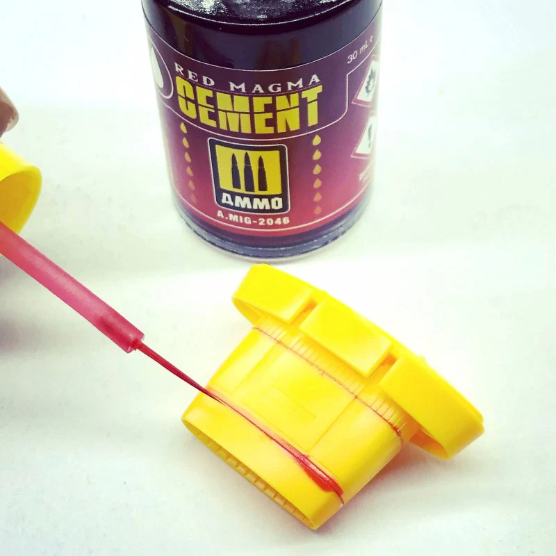 Ammo by MIG - Red Magma Cement 30ml - Image 2