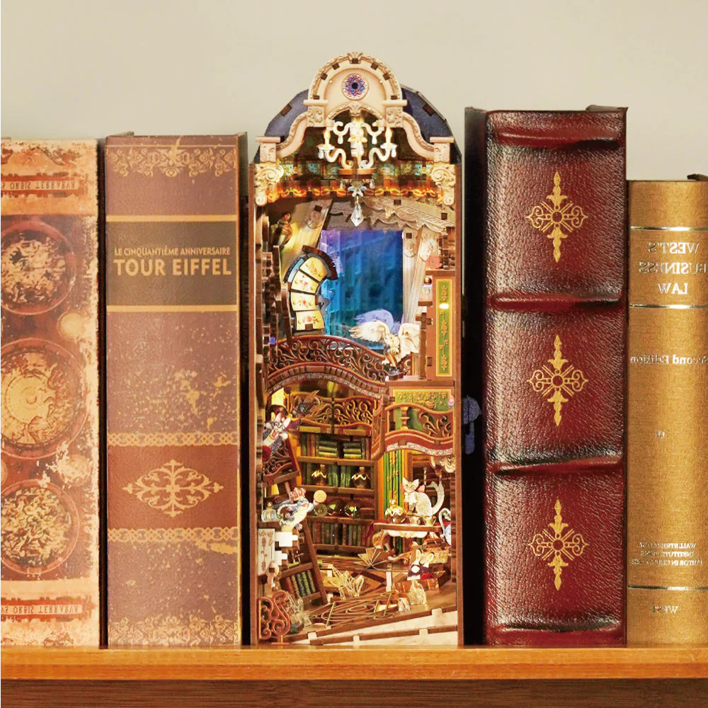 DIY Book Nook - Magical Library - Image 5