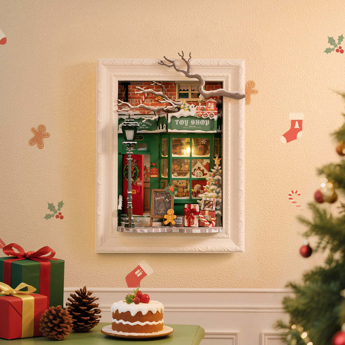 DIY - Mini House - Santas Toy Shop - Image 3
