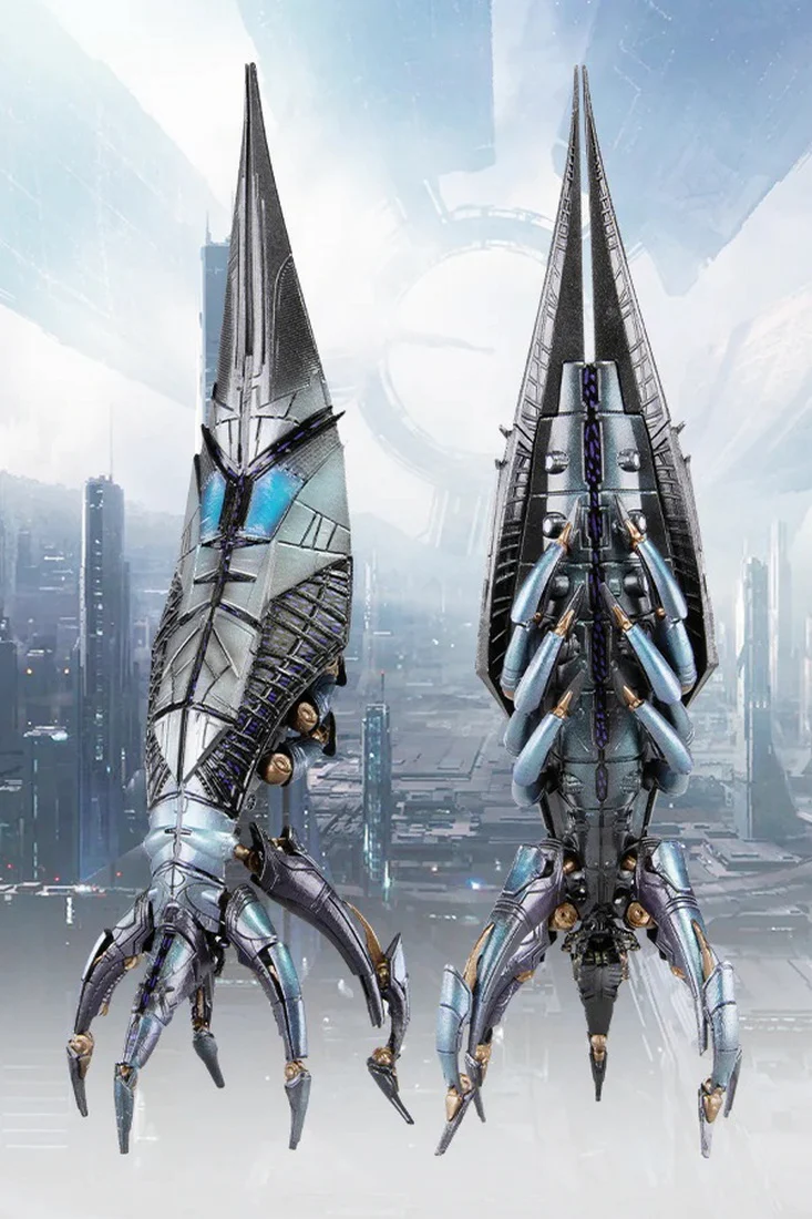 Mass Effect 8" Reaper Sovereign PVC Ship Replica - Image 6