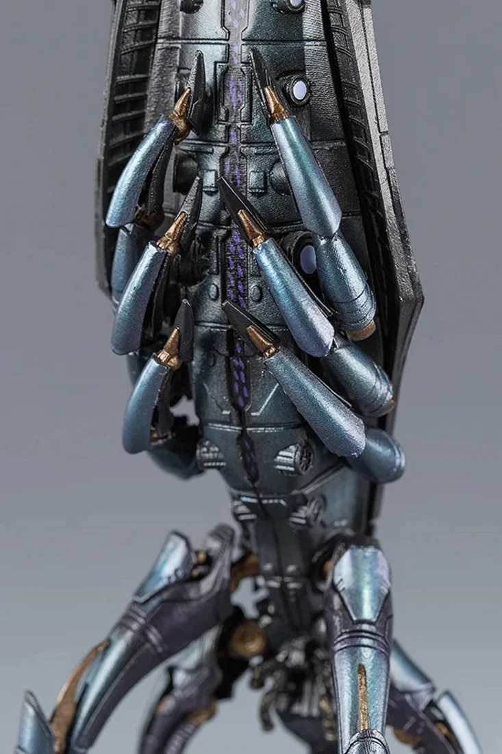 Mass Effect 8" Reaper Sovereign PVC Ship Replica - Image 7