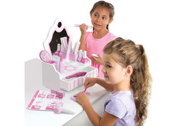 Melissa & Doug - Beauty Salon Play Set - Image 2