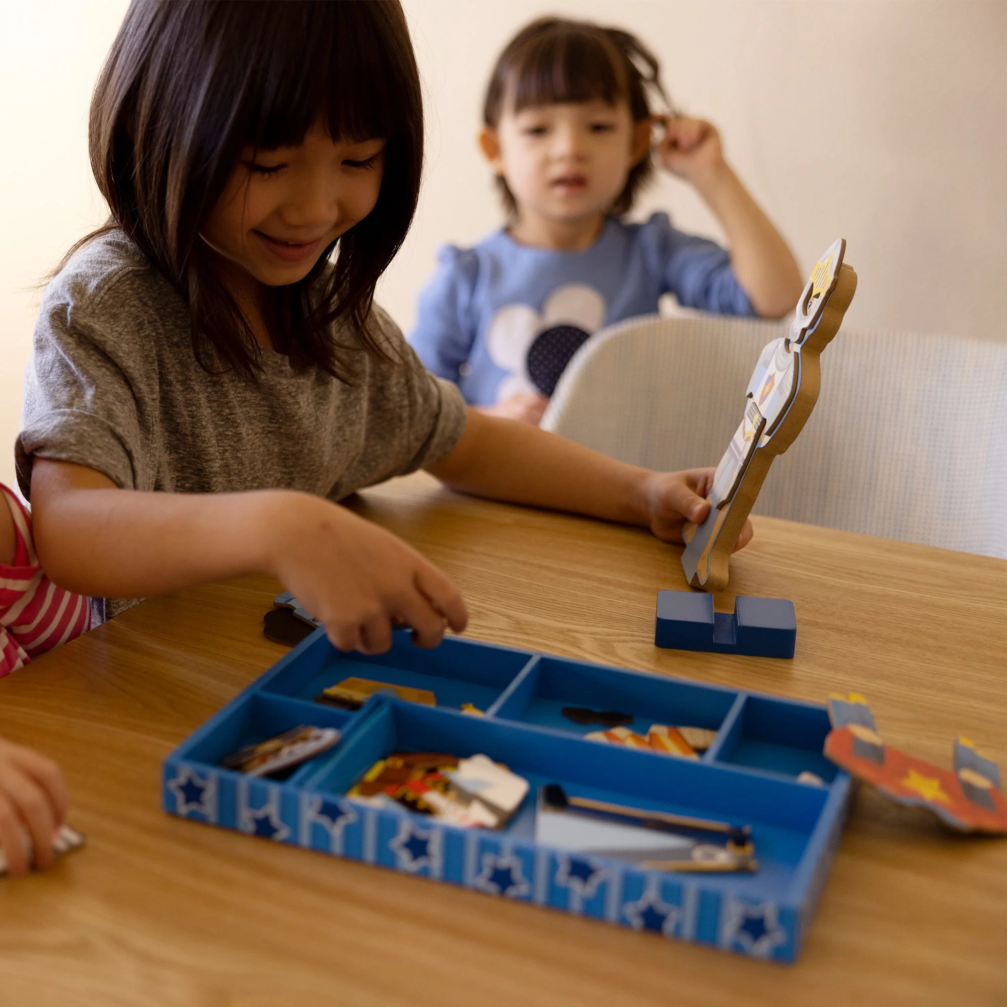 Melissa & Doug - Billy Magnetic Dress-Up - Image 3