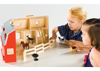Melissa & Doug - Fold And Go Barn - Image 3