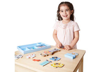 Melissa & Doug - Julia Magnetic Dress-Up - Image 5