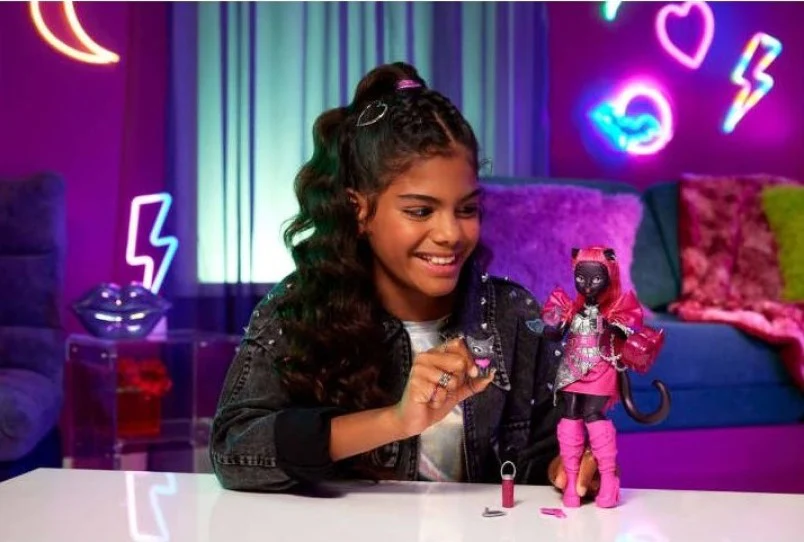 Monster High Skulltimate Secrets Wave 6 Doll - Catty - Image 4
