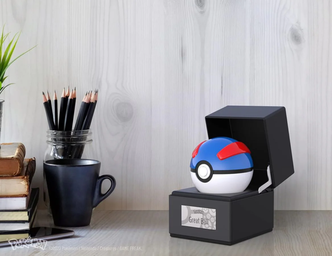 Pokemon- Great Ball Prop Replica - Image 7