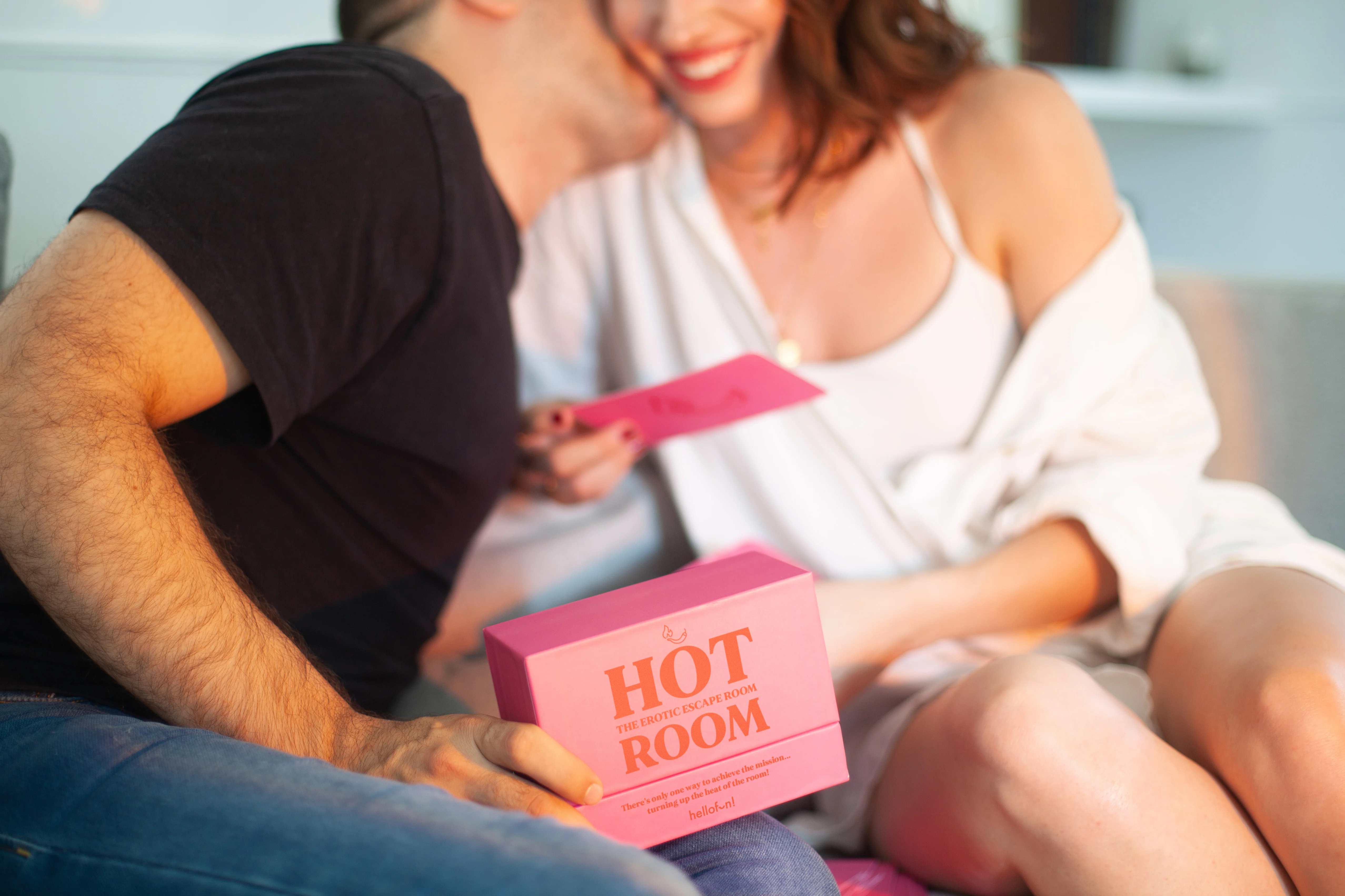 Regalador - Hot Room Card Game - Image 7