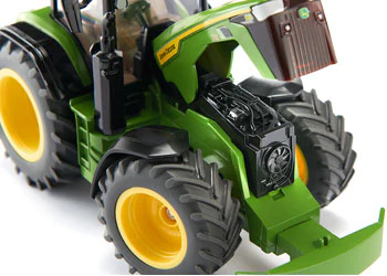 Siku - 3290 John Deere 8R 370 1:32 Scale - Image 2