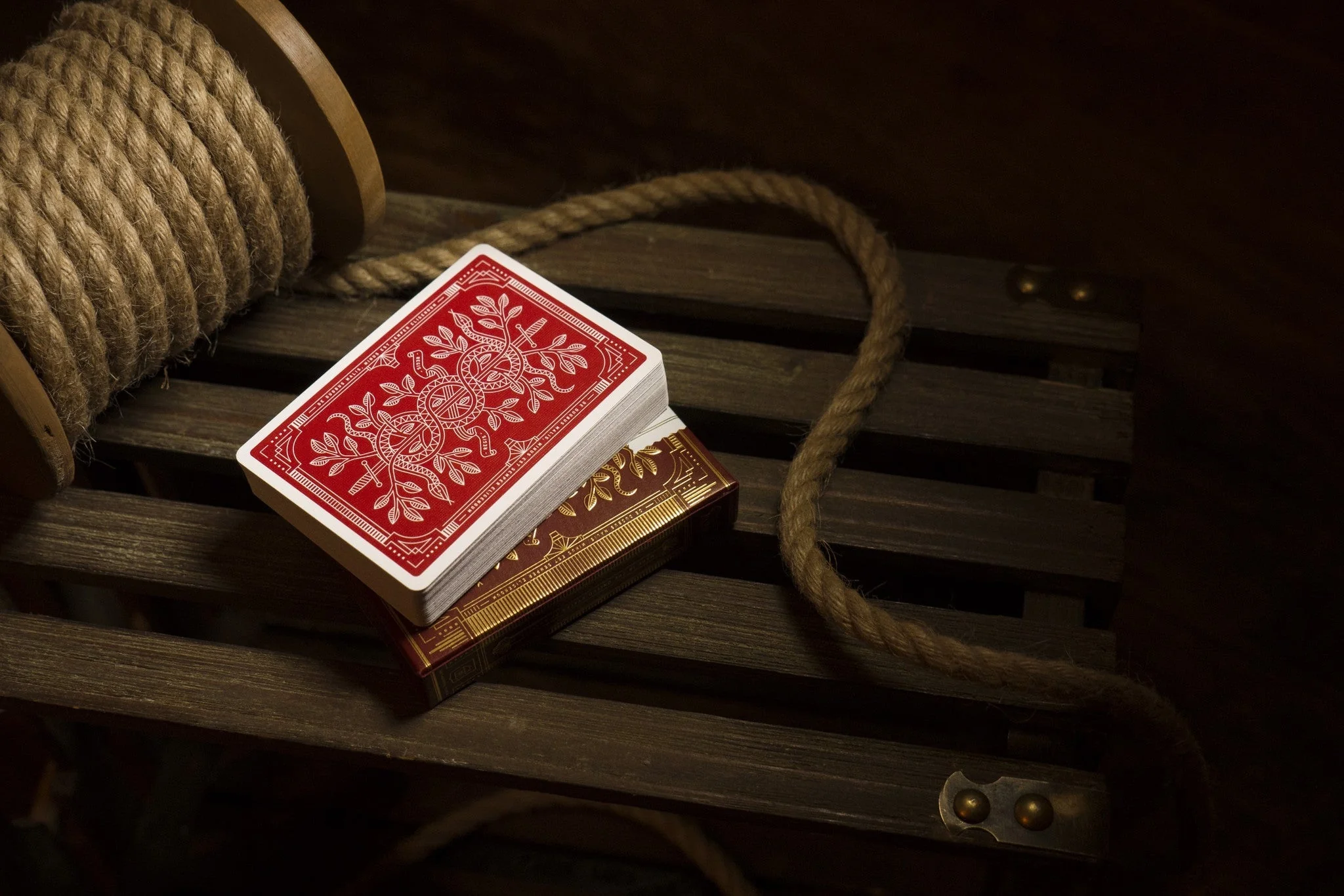 Theory11 Monarch Red Playing Cards Game - Image 4