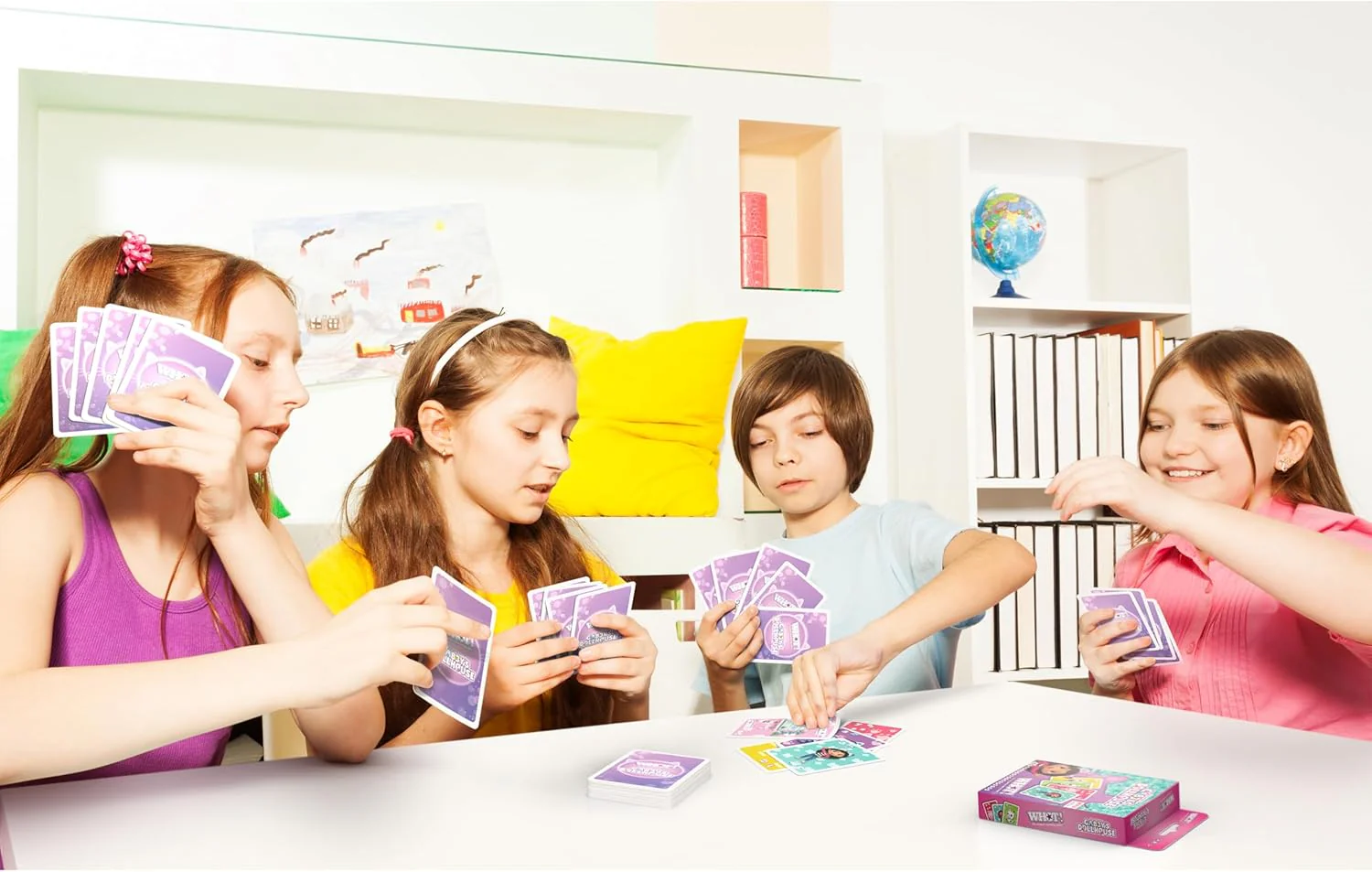 Winning Moves WHOT Gabby's Dollhouse Card Game - Image 3